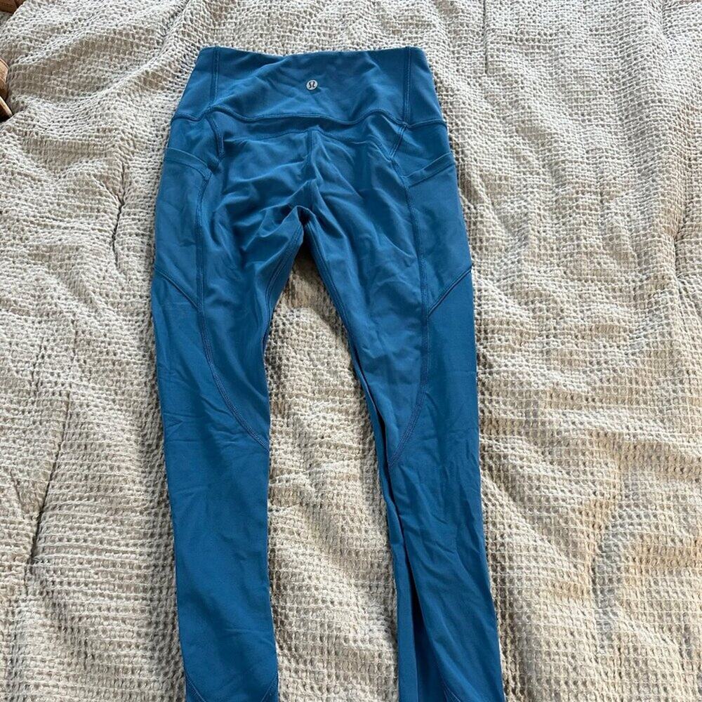 Lululemon Wunder Under w/ Pockets Size 4 **EUC**